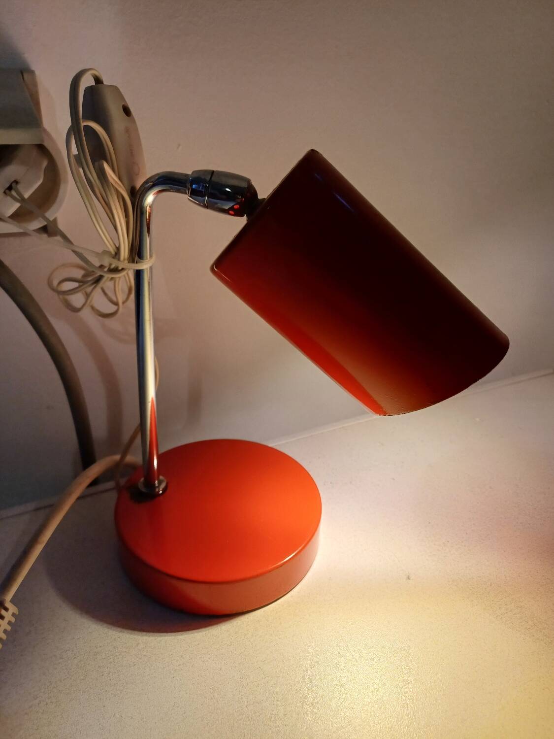 70's red desk lamp