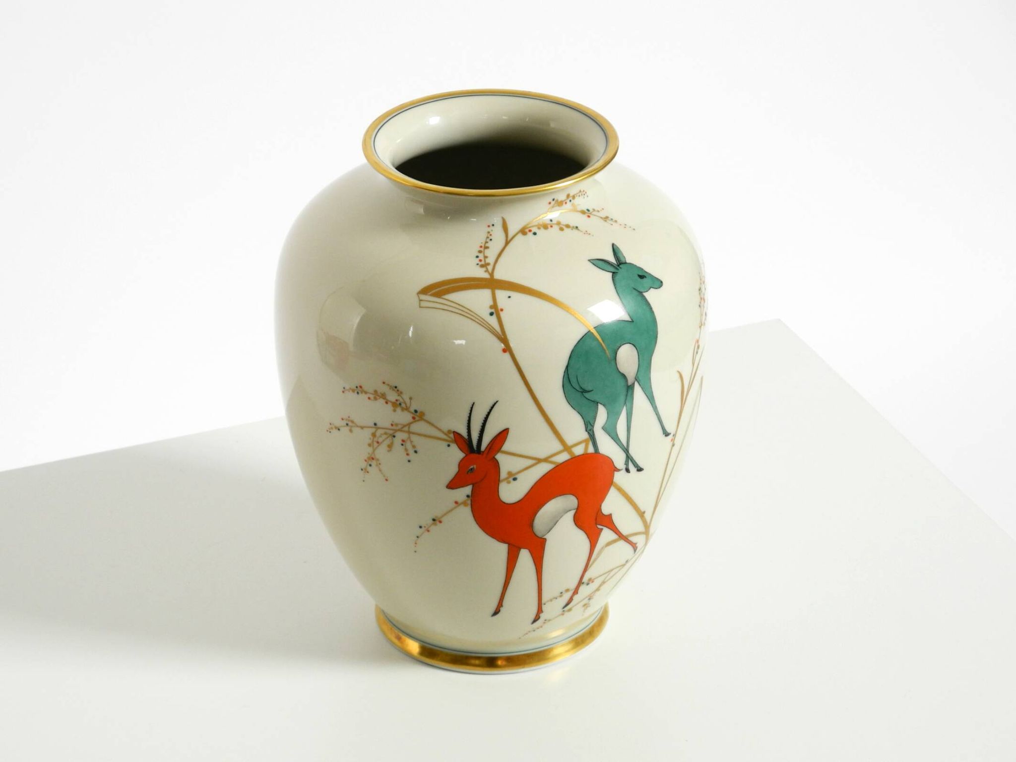 40s porcelain vase with handpainted wildlife motifs from PMR Bavaria Jaeger