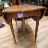 6-foot round table