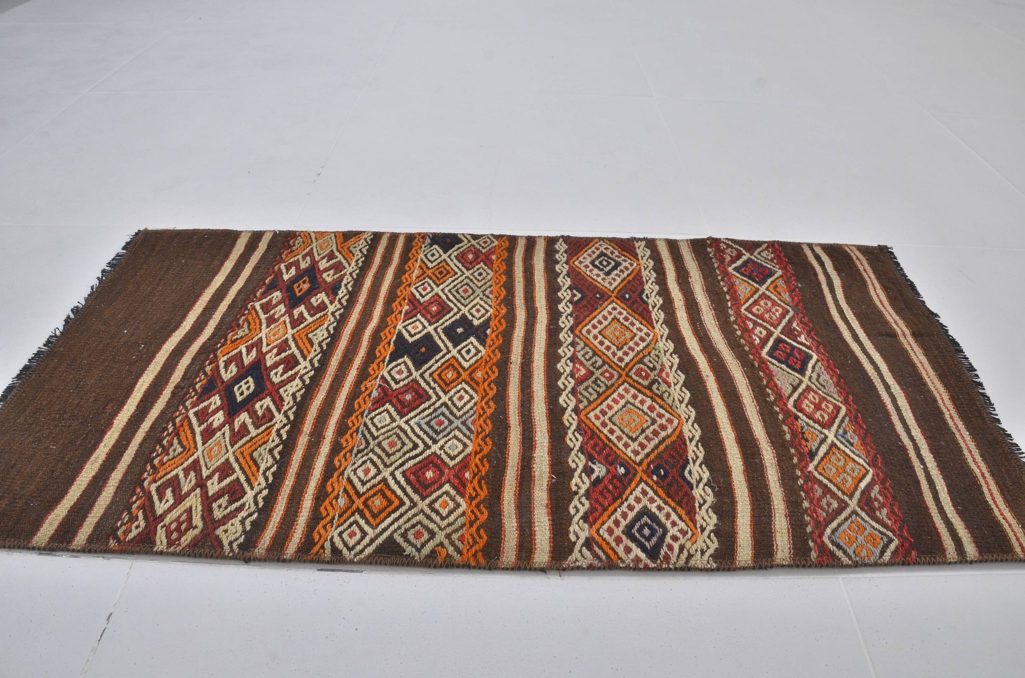 Tapis kilim décoratif anatolien vintage