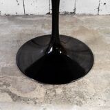 Tulip coffee table by Eero Saarinen for Knoll, 1980s.