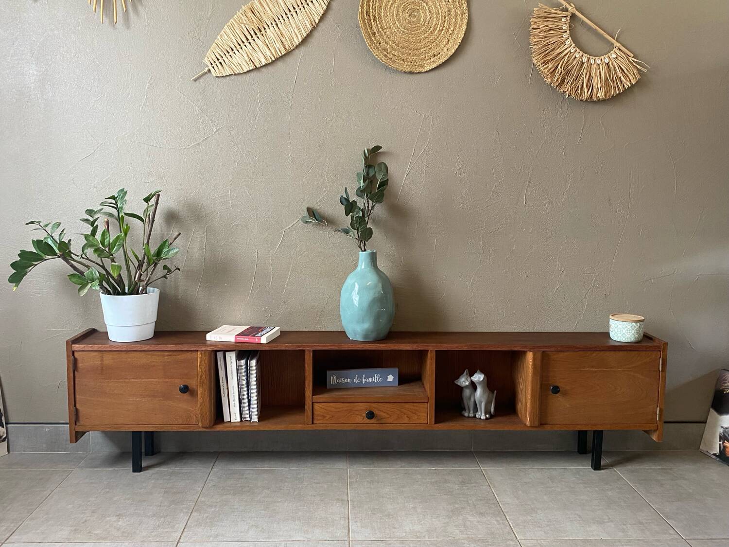 Low vintage sideboard (shallow)