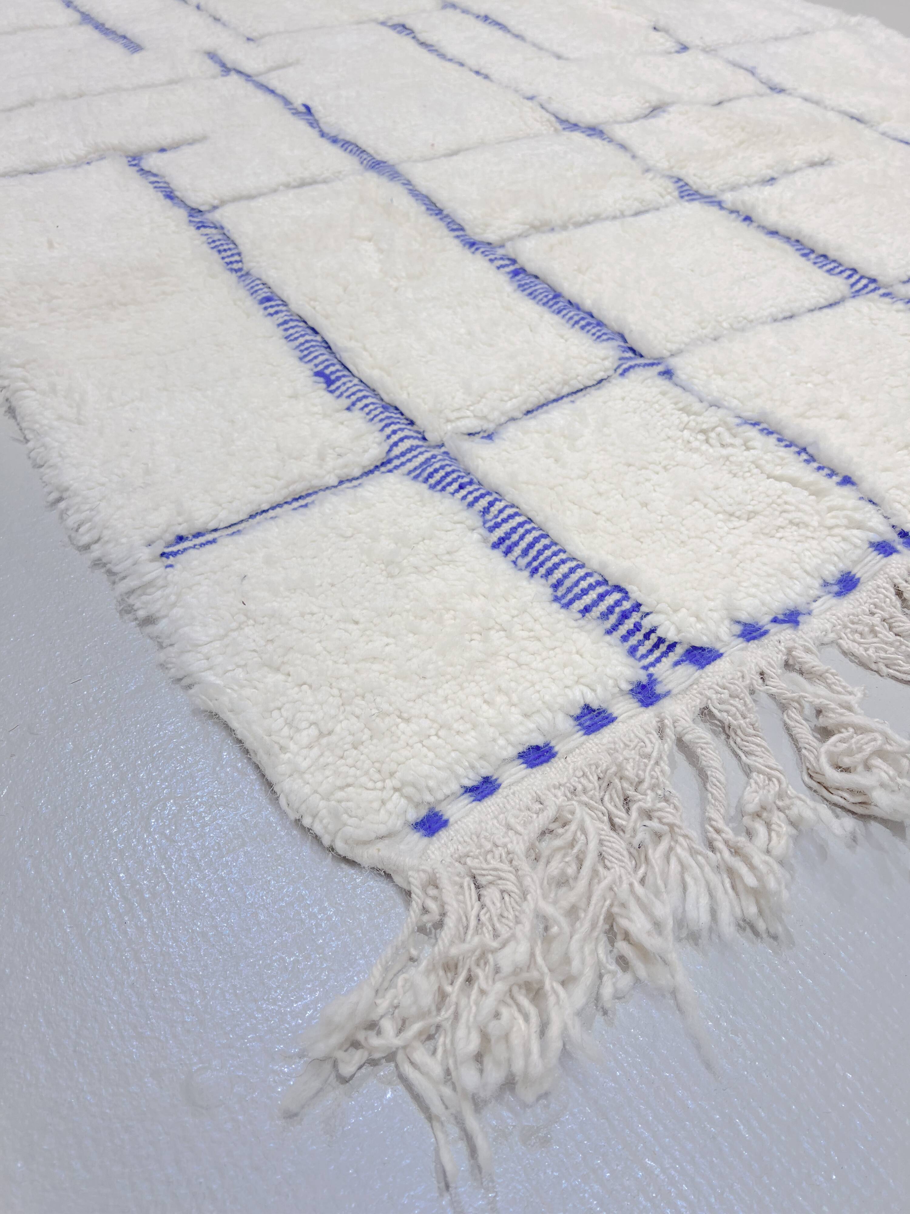 Moroccan Berber Beni Ouarain rug, ecru with blue patterns, 2.40x1.46m