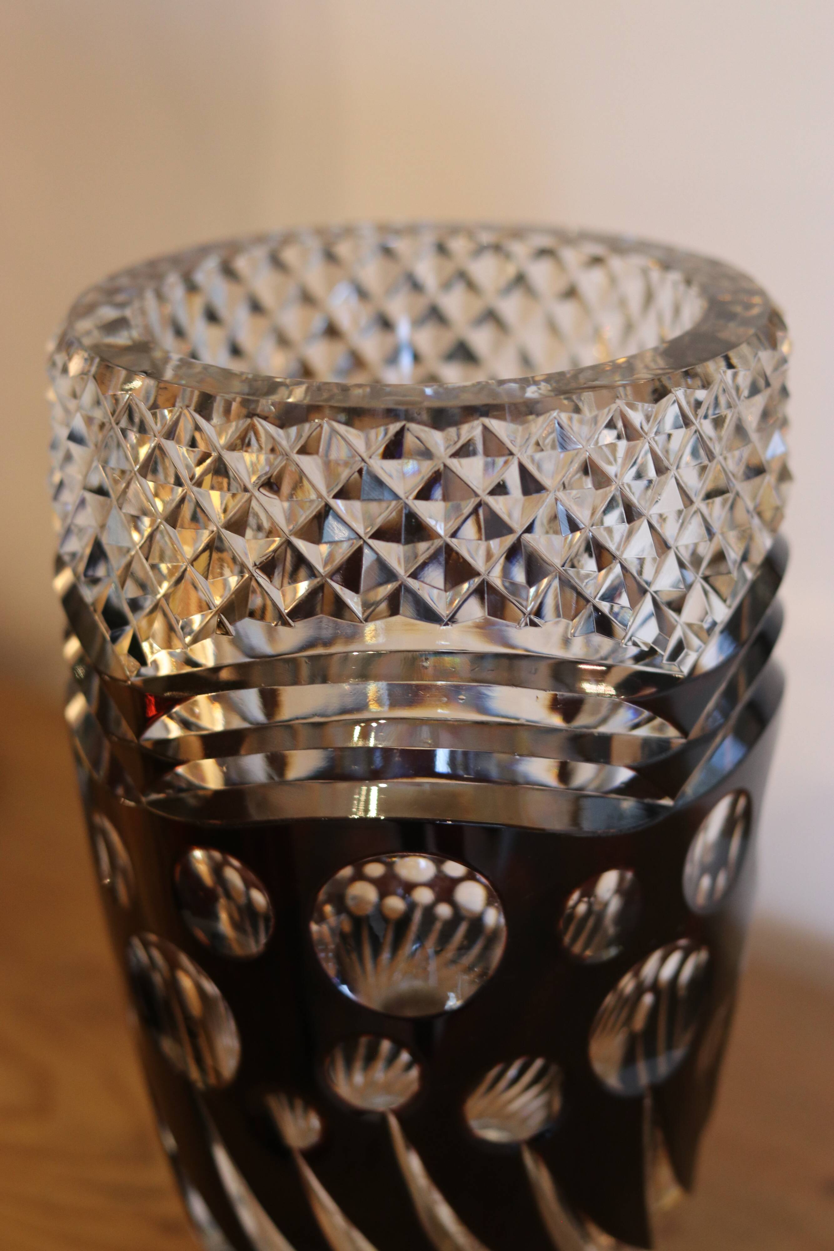 Art Deco vase in two-tone black and clear crystal, Val-Saint-Lambert, circa 19