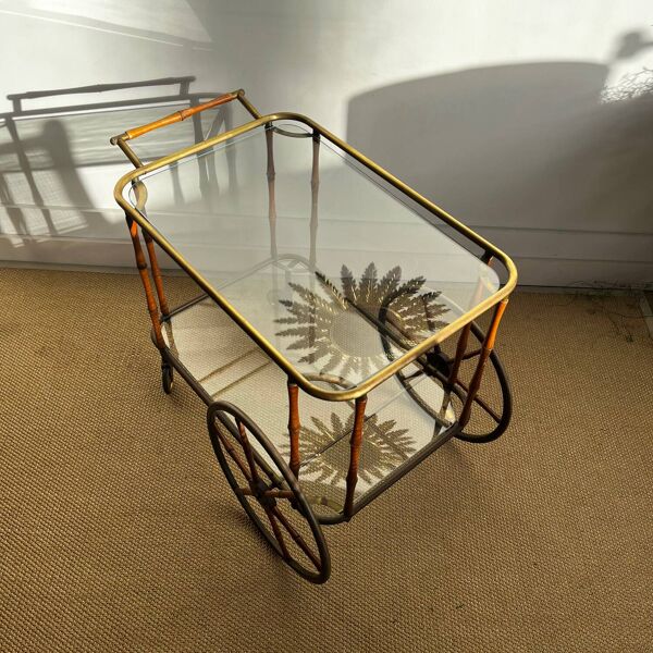 Chariot de bar desserte en faux bambou attribué à Maison Jansen.