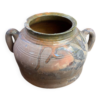 Terracotta pot