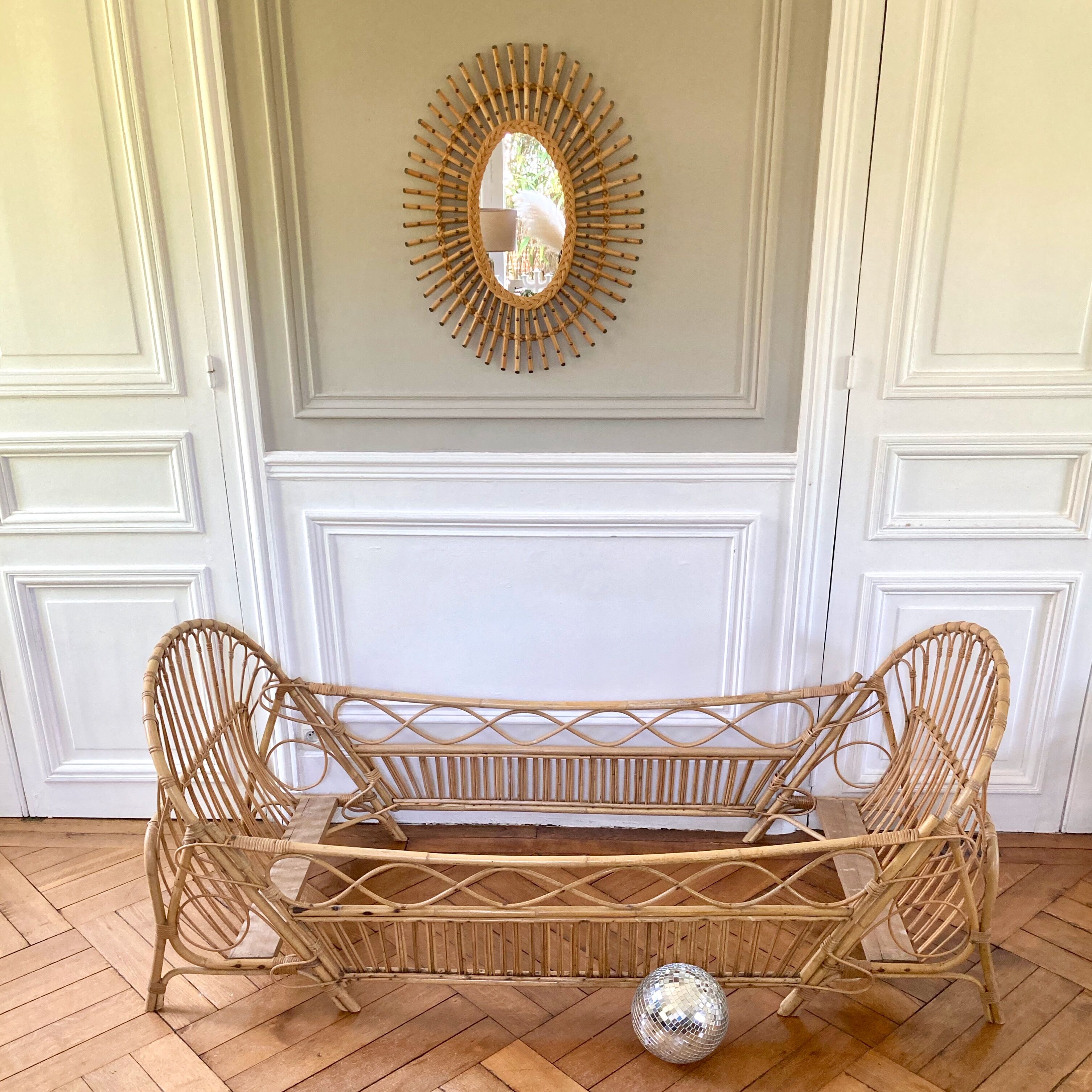 Rattan basket bed