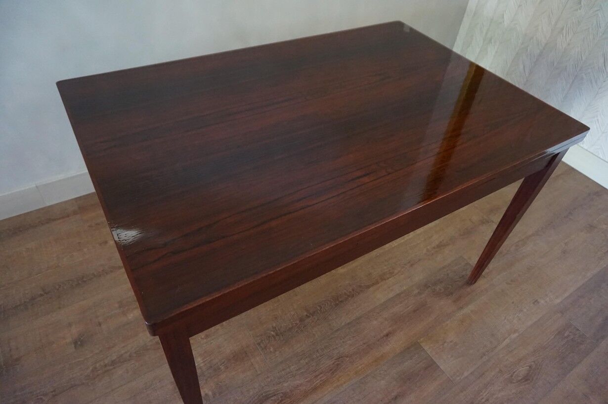 Rosewood extendable dining table, extended 189cm