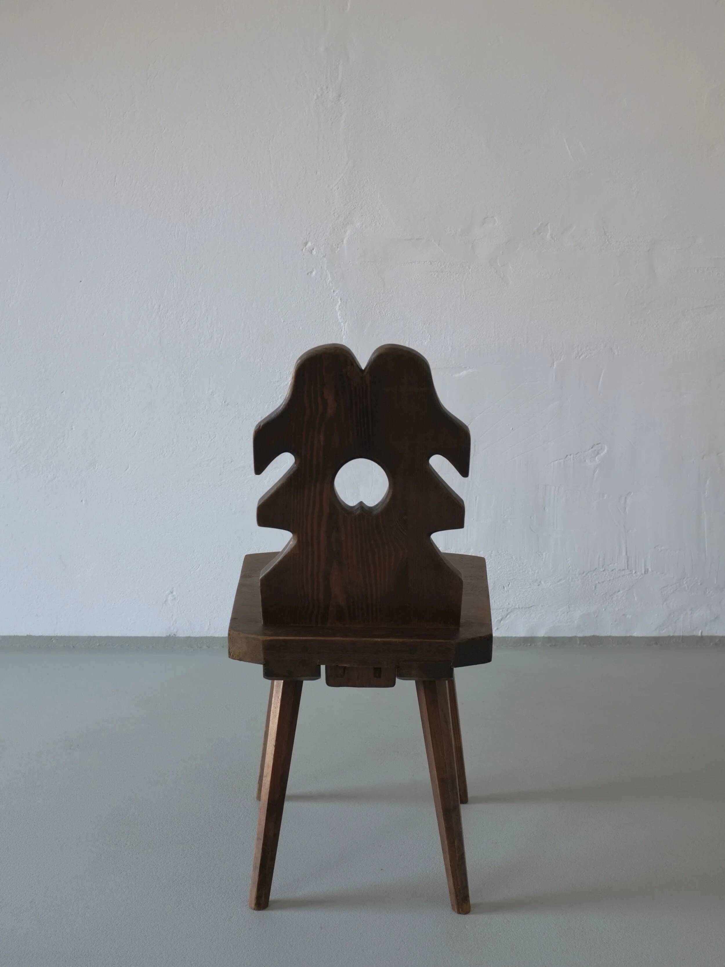 Alpine carved pine dining table set | 1950s