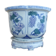 Chinese porcelain pot cover with its base
