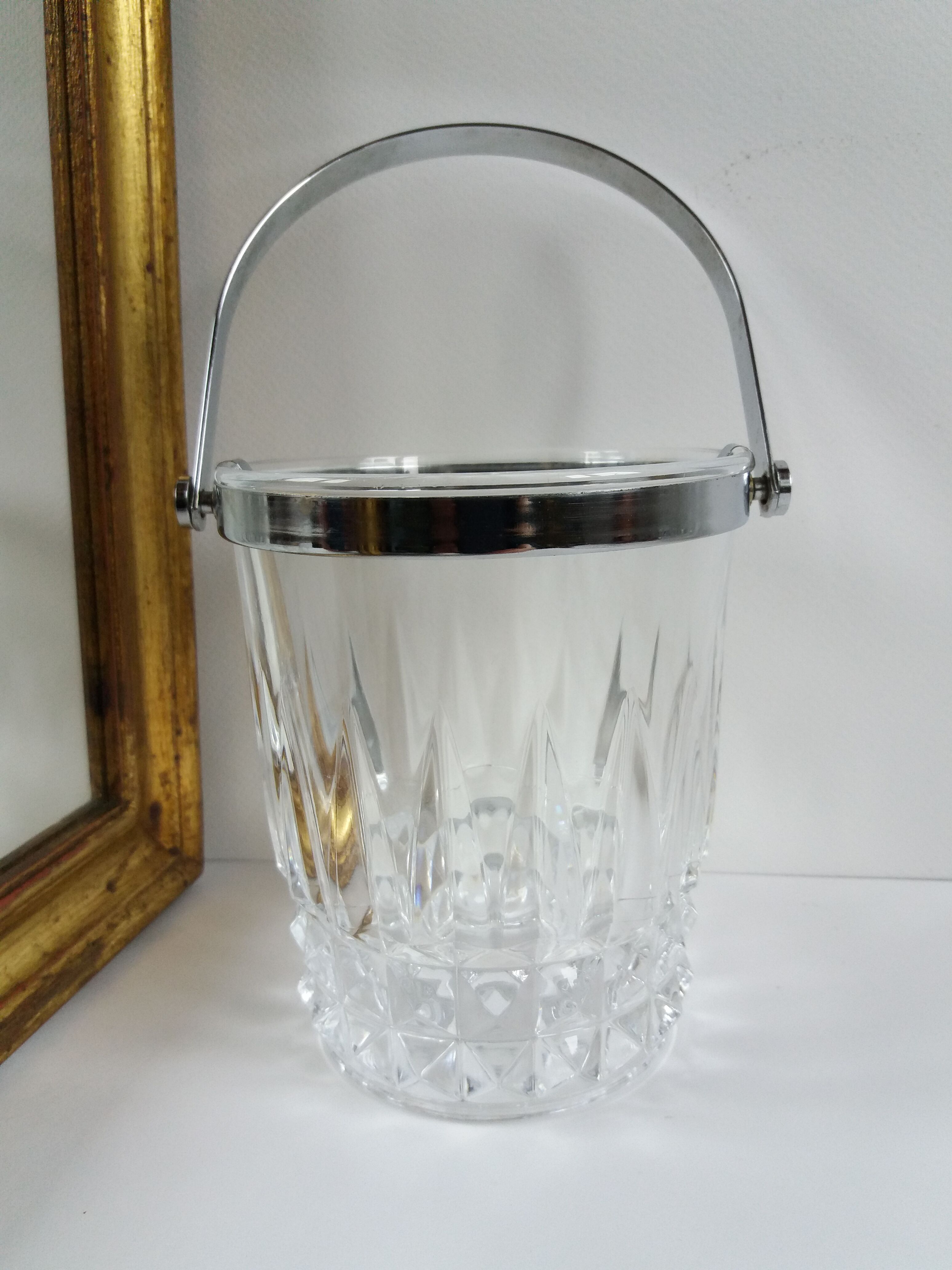 Chrome-dechrome sean ice bucket