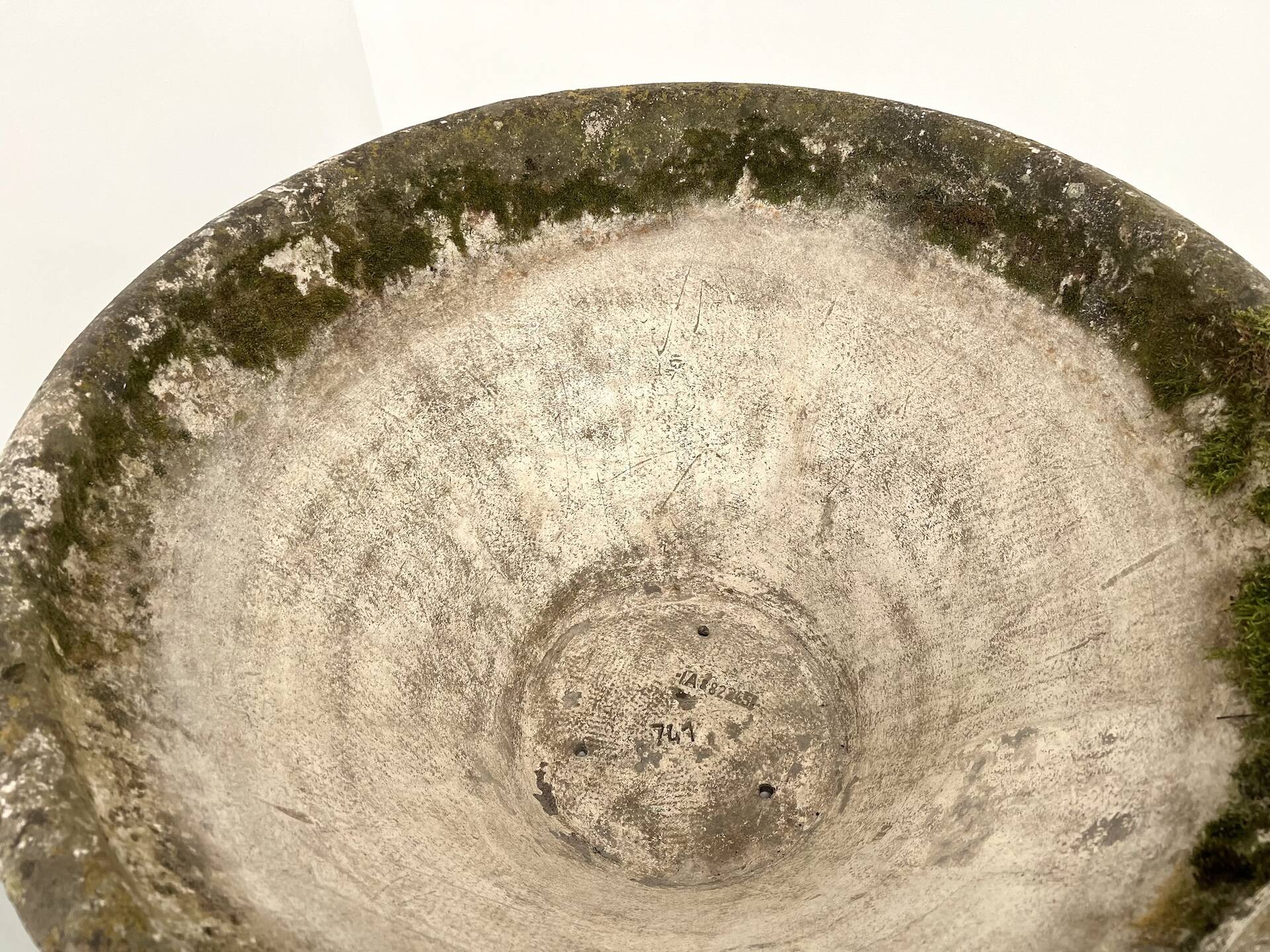 Large conical planter Eternit