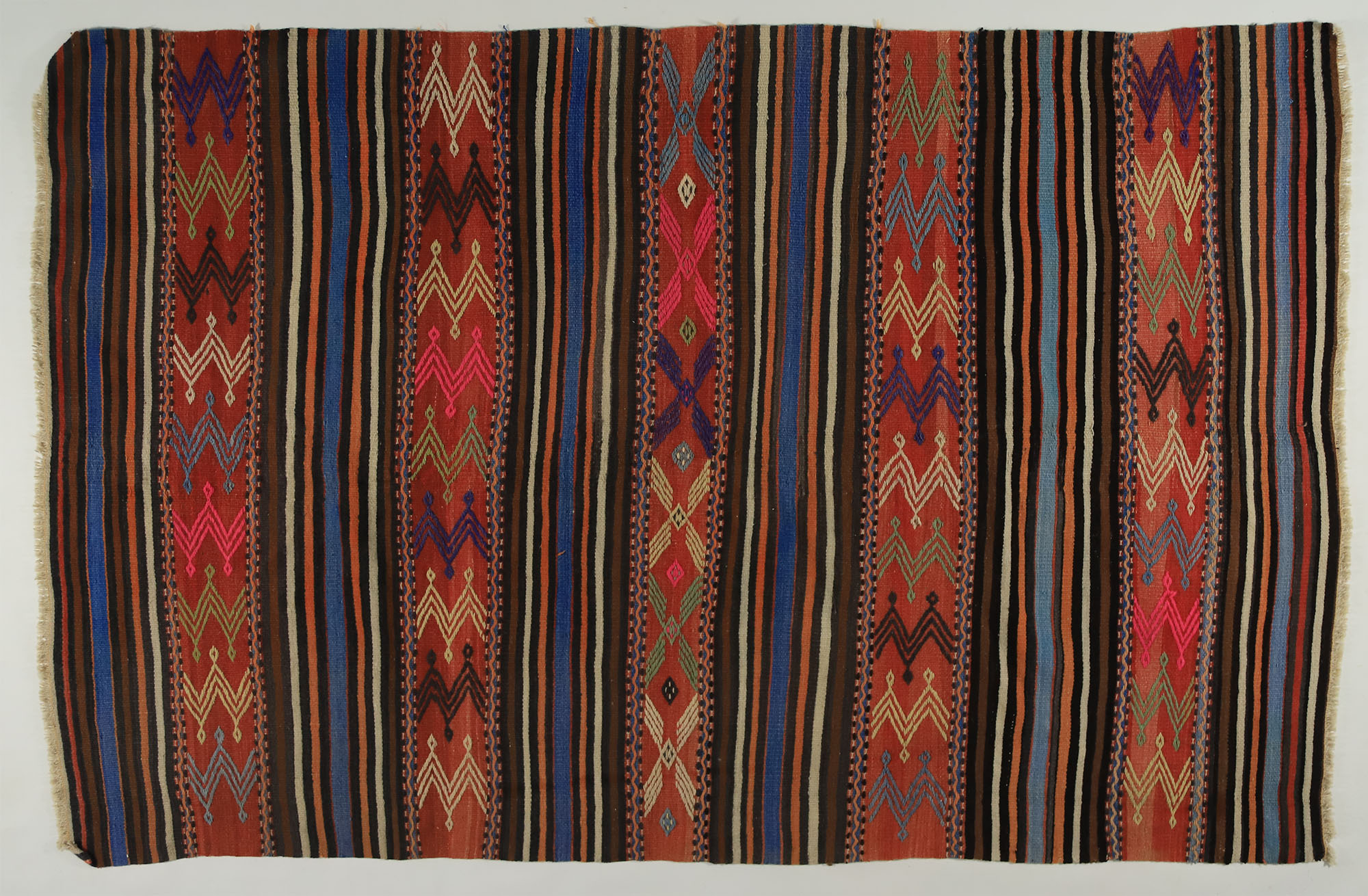 Anatolian handmade kilim rug 210 cm x 153 cm