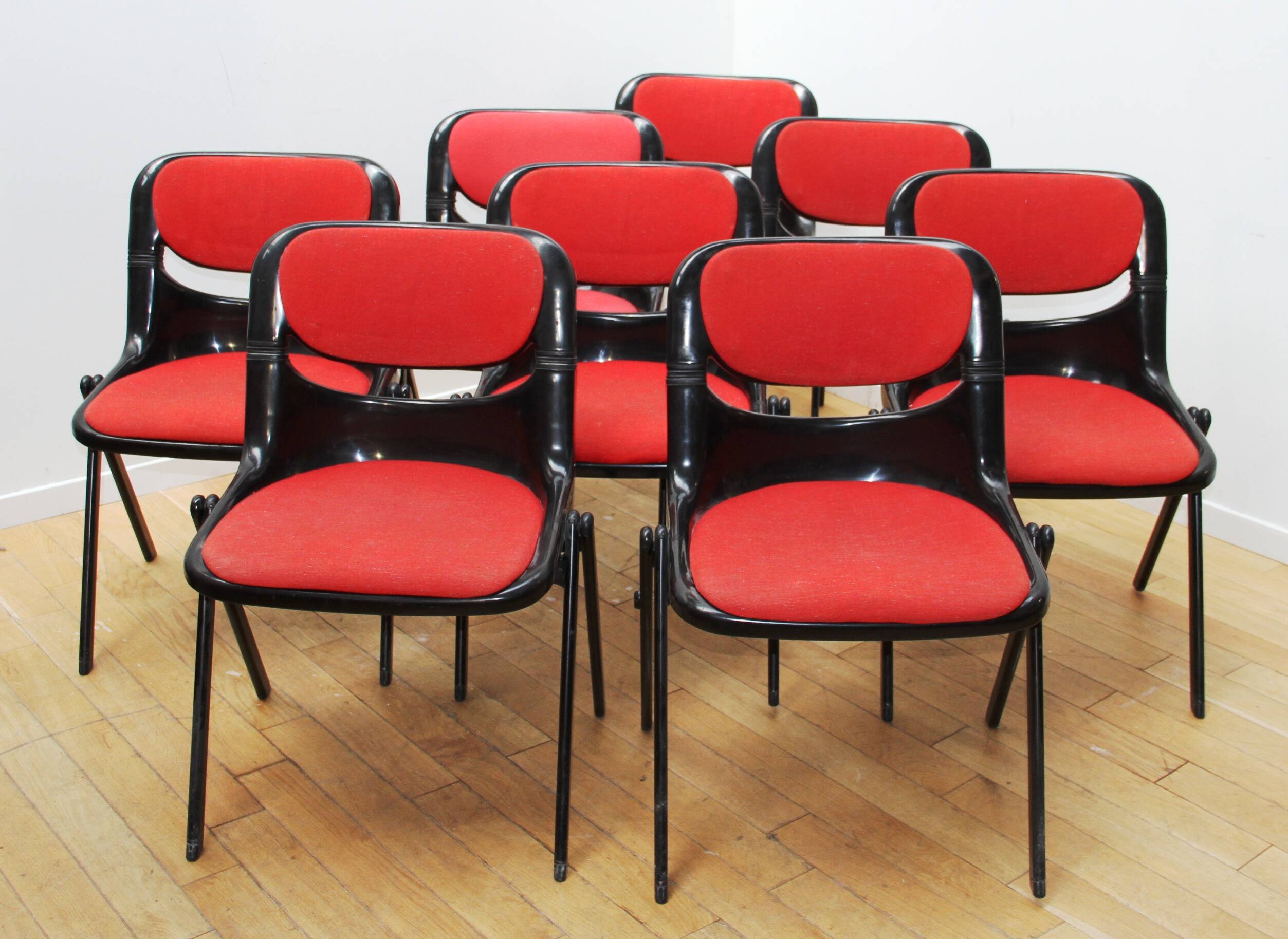 Set of 8 Dorsal chairs, Eurosit