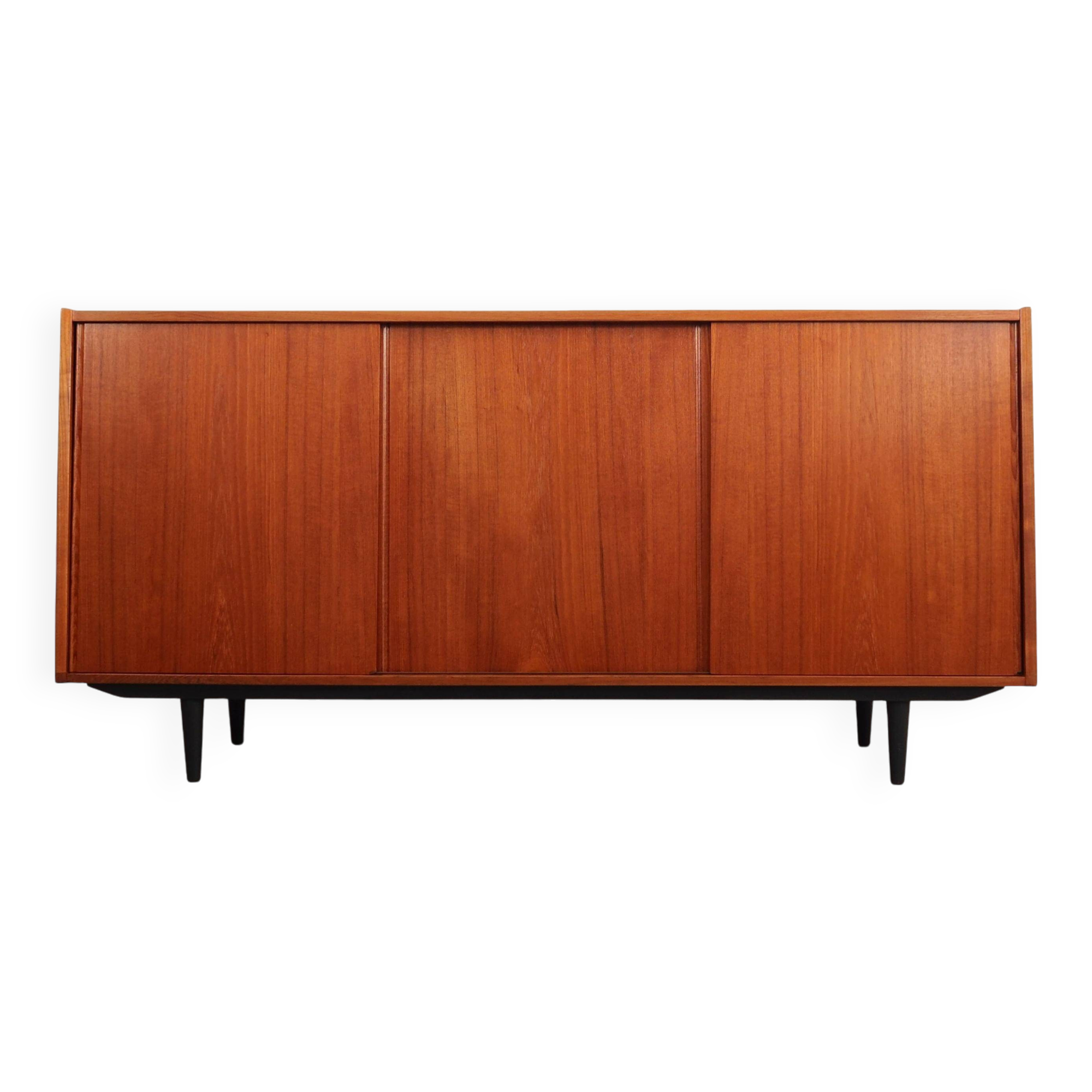 Buffet en teck, design danois, années 1970, production : Danemark