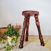 Tripod wooden stool - brutalist