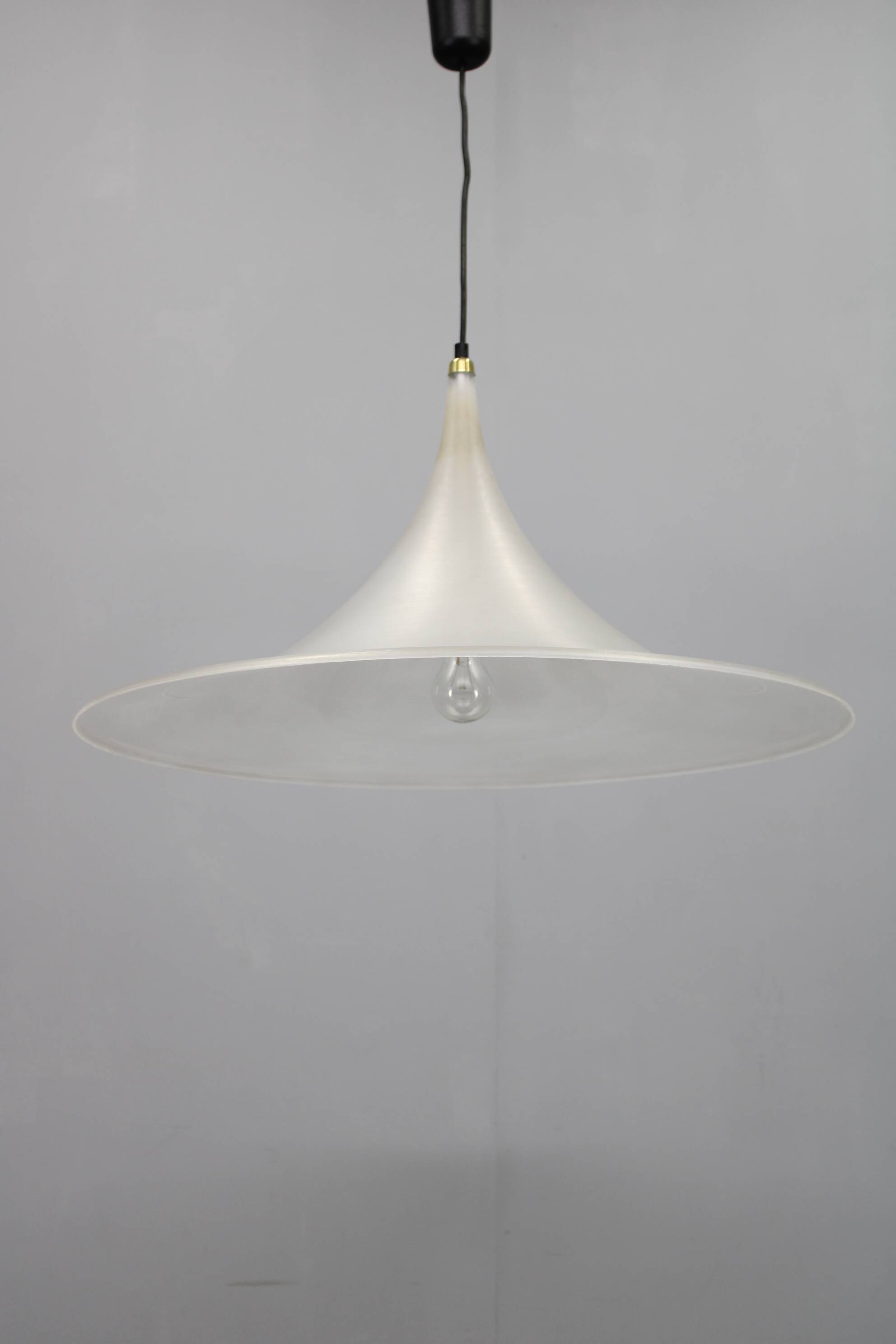 Suspension « Trompette » par Meblo, Italie années 1970