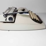 Revised Scheidegger International typewriter