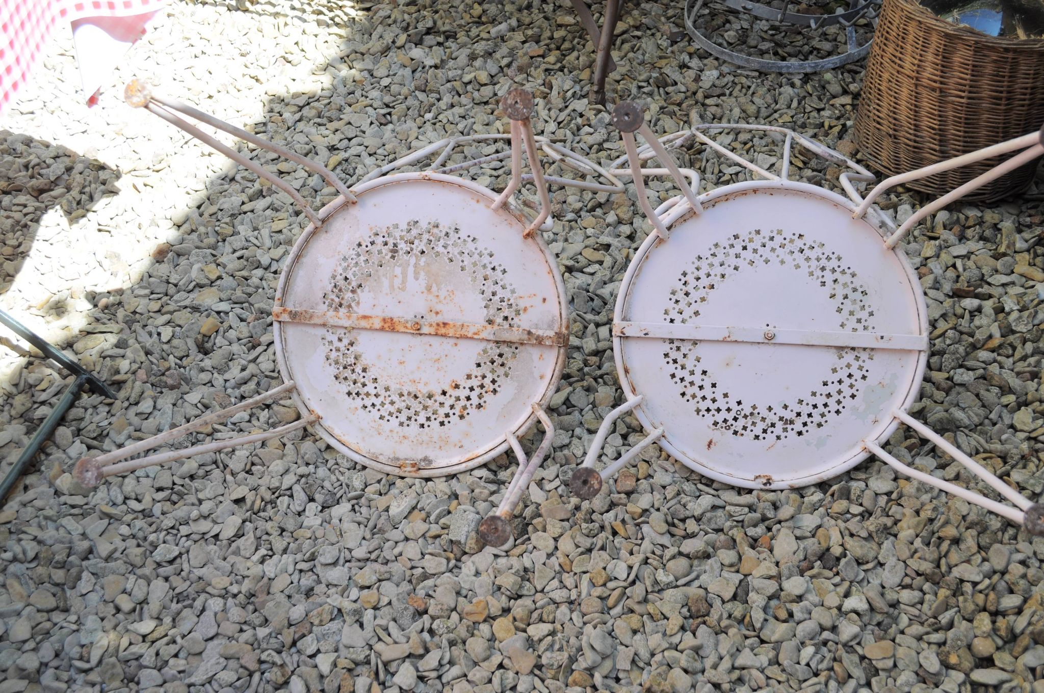 Paire de chaises de jardin Années 40-50 en métal blanc