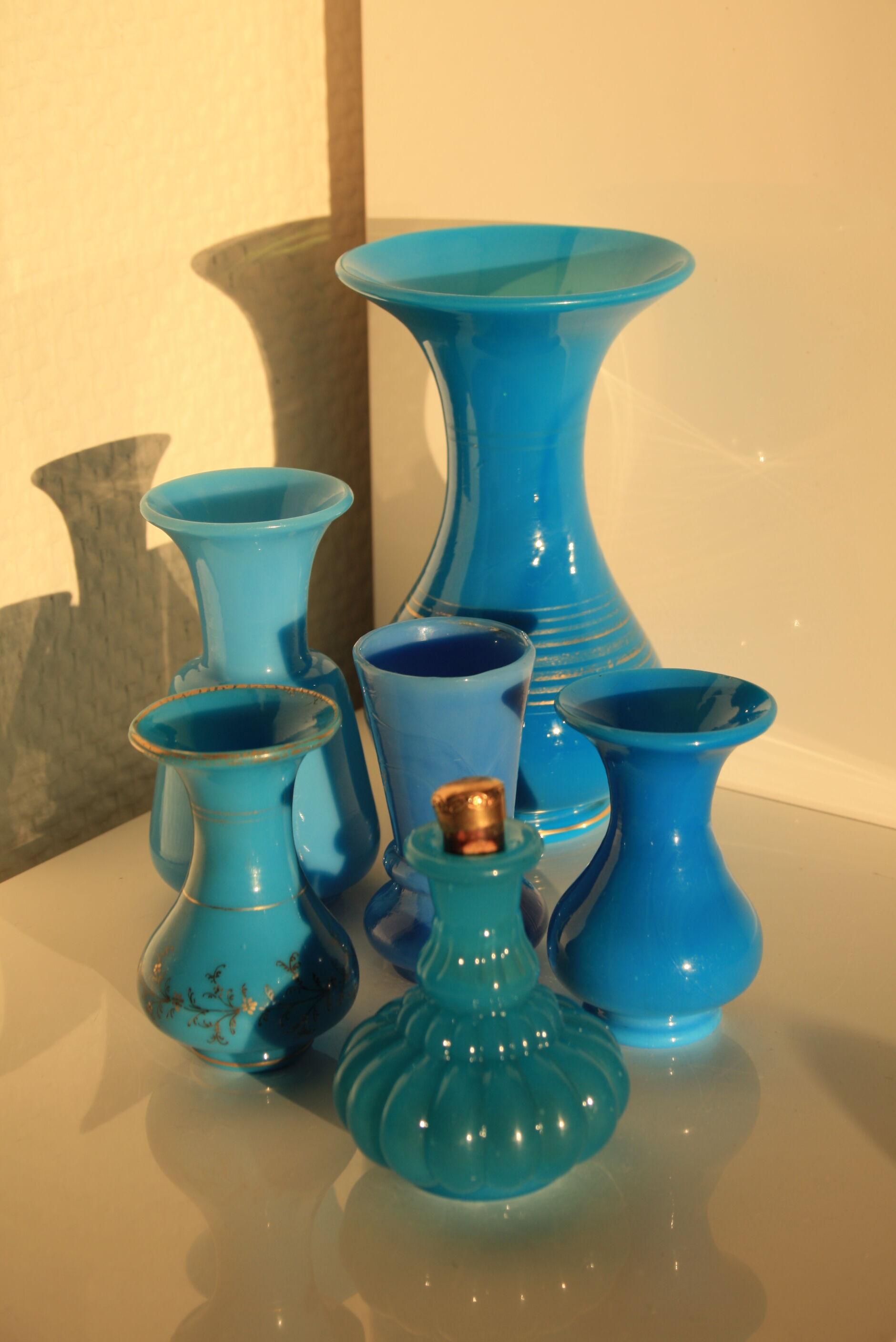 Vases in opaline - set of 6-