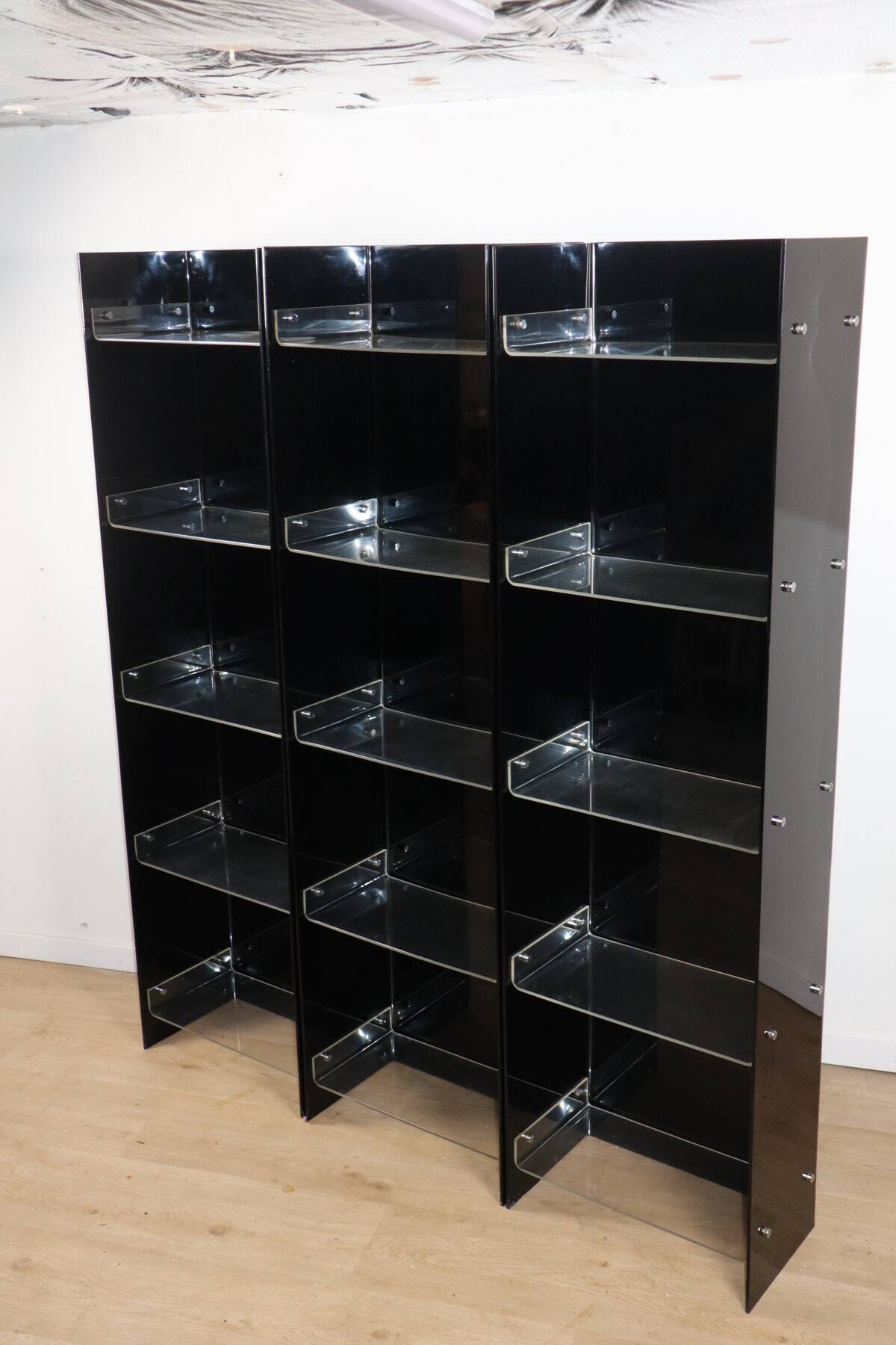 Vintage Space Age bookshelf in black and clear plexiglass – 1970
