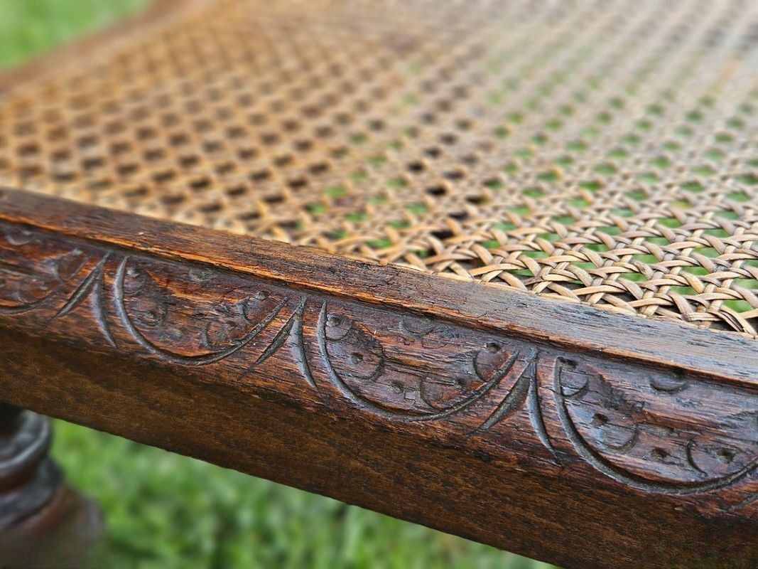 Round Table Set with 4 Characterful Carved Oak Chairs