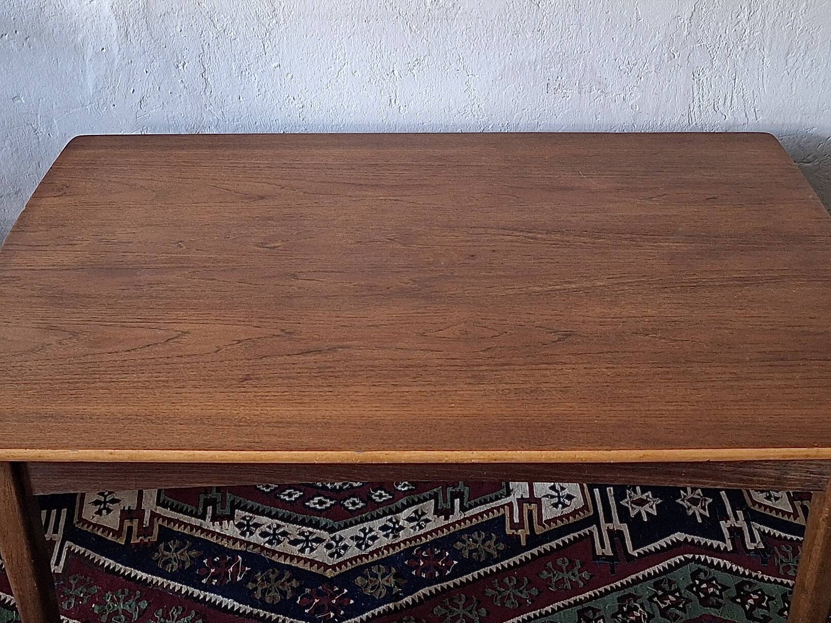 Mid century teak extendable dining table with curved top, Denmark 1960s