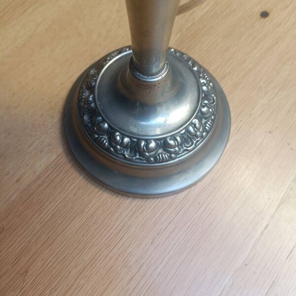 Pied de lampe anglais, oeuf d'autruche