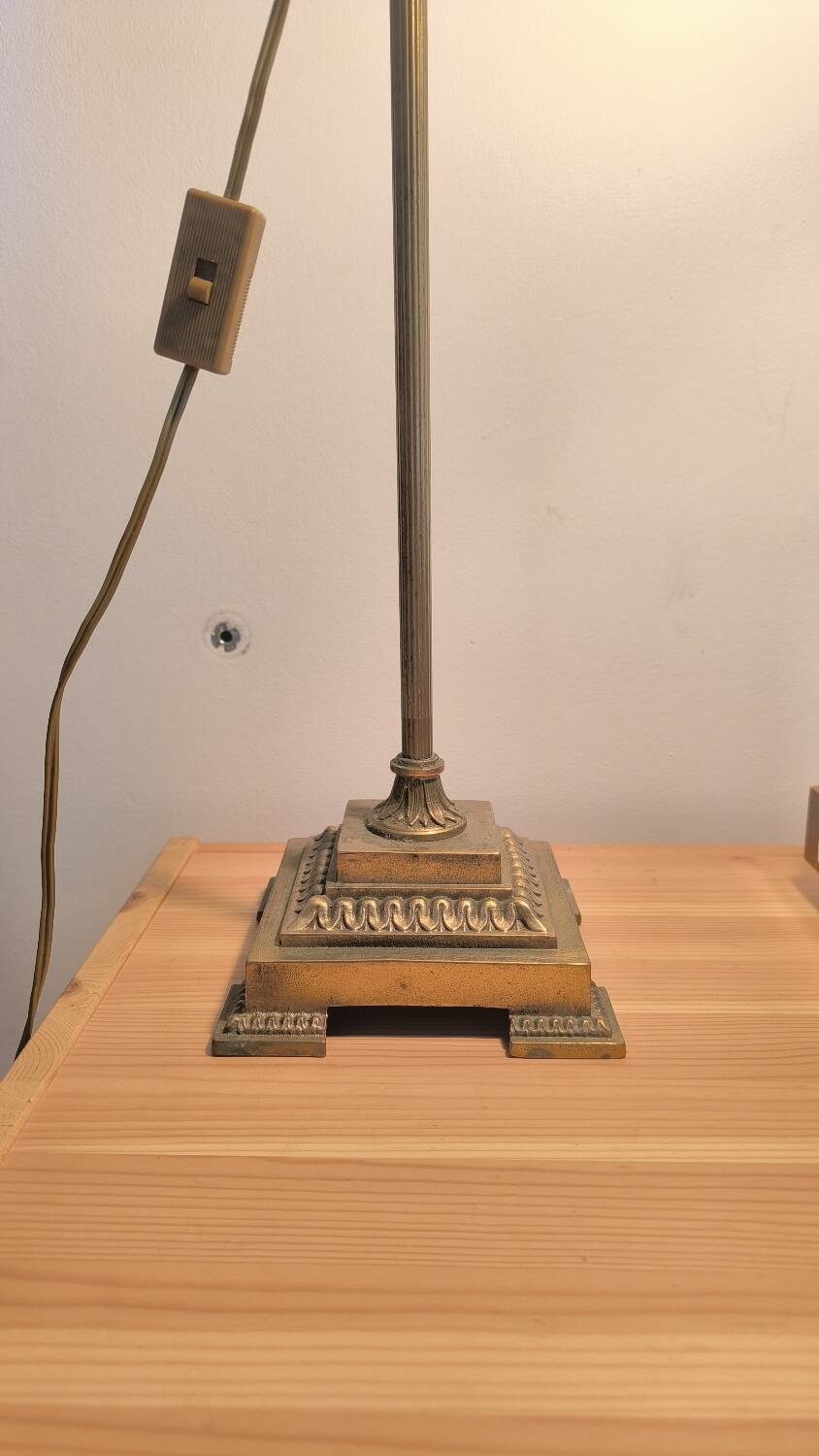 Art Deco bronze and frosted glass tulip lamp