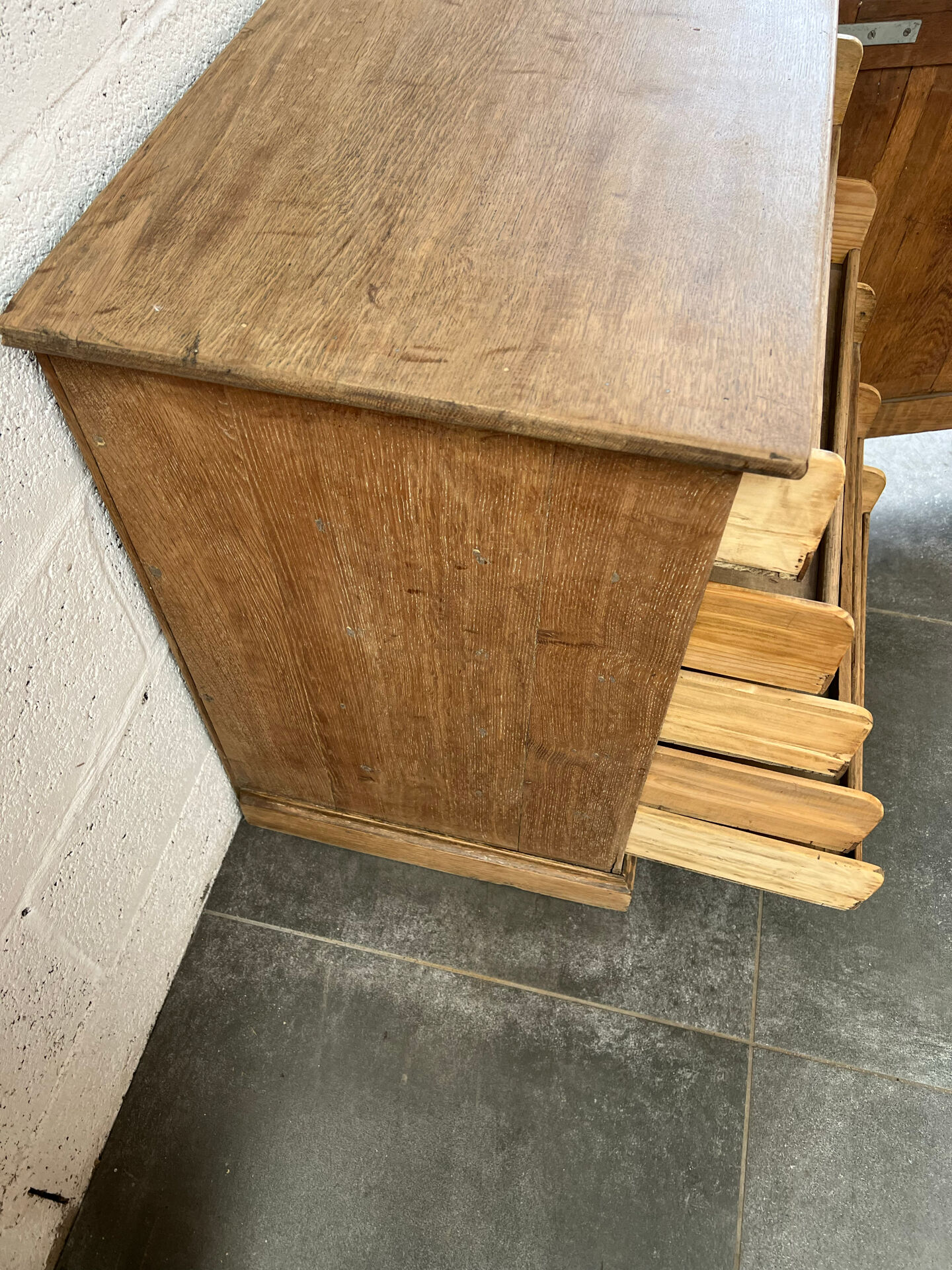 Old small workshop counter for haberdashery in oak.