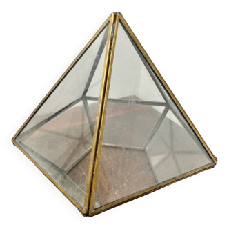 Pyramidal brass display case