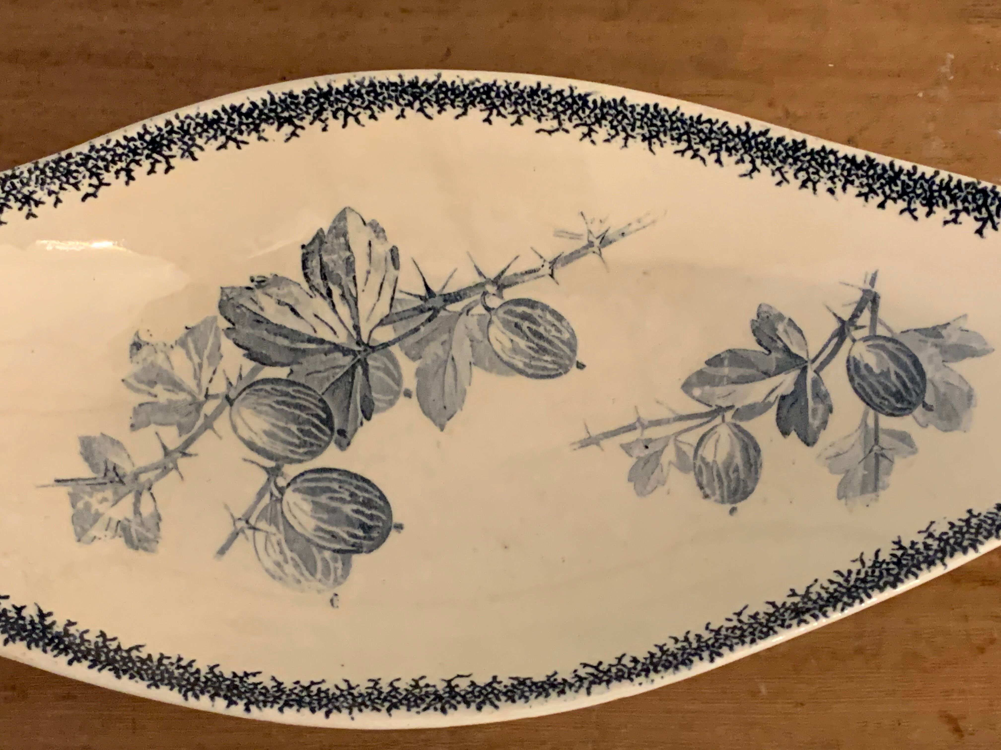 Soupière ravier and dish old blue porcelain Sarreguemines model Groseilles