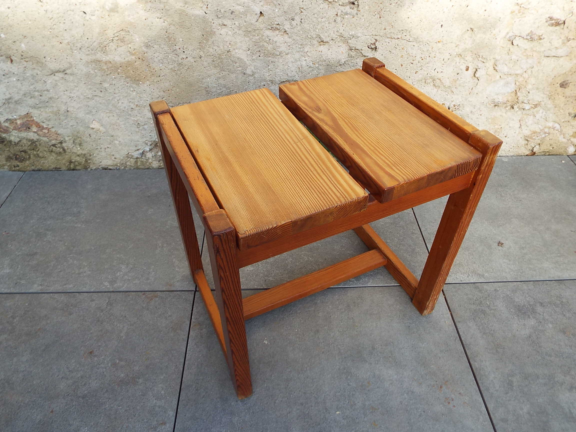 Solid pine stool