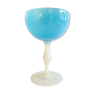 Two-tone cut in vintage Opaline