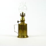 Kerosene pigeon lamp