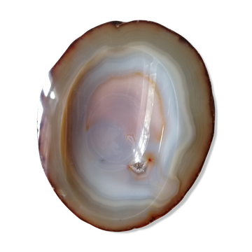 Empty pocket agate