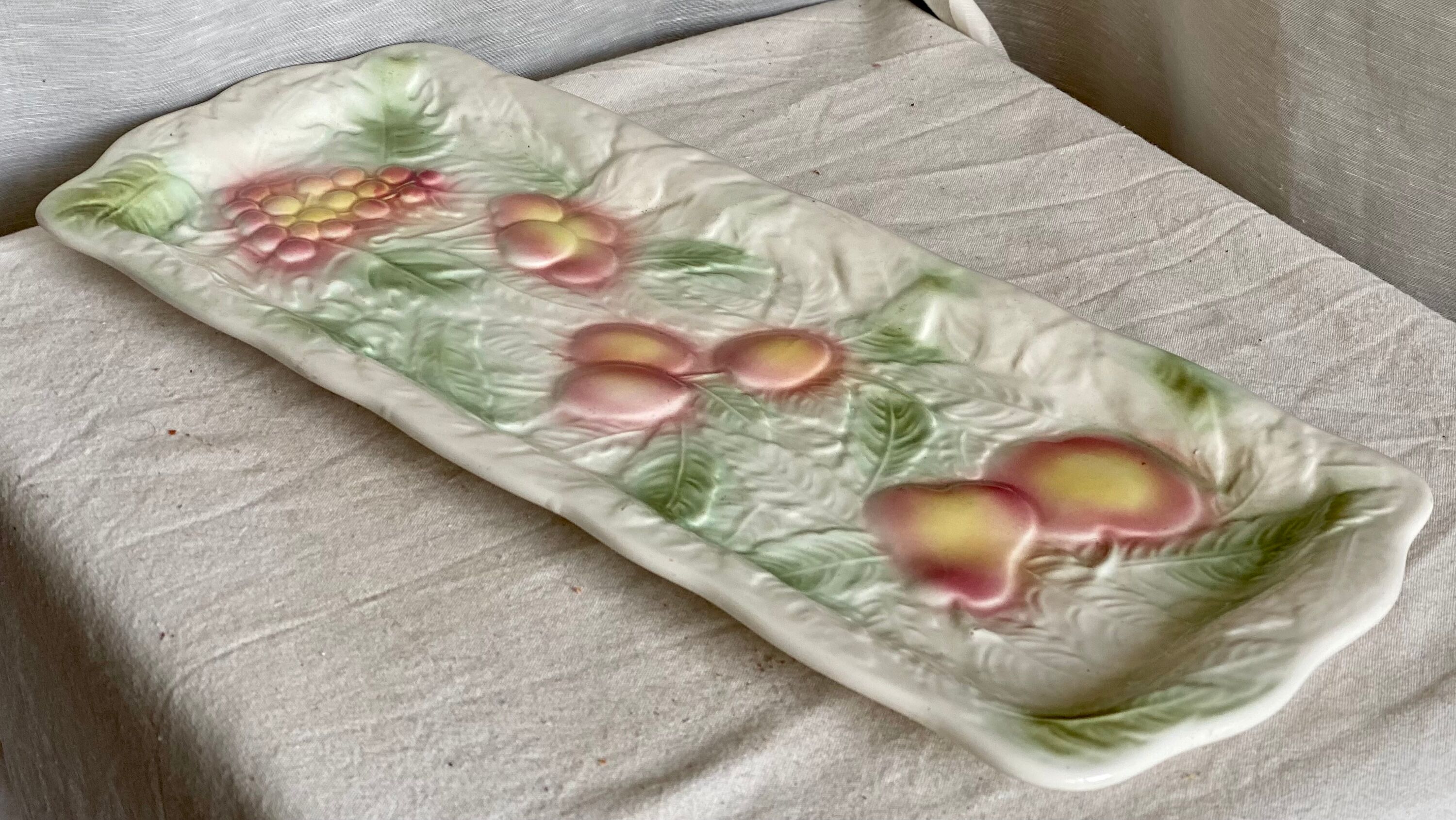 Vintage 1970s fruit cake dish