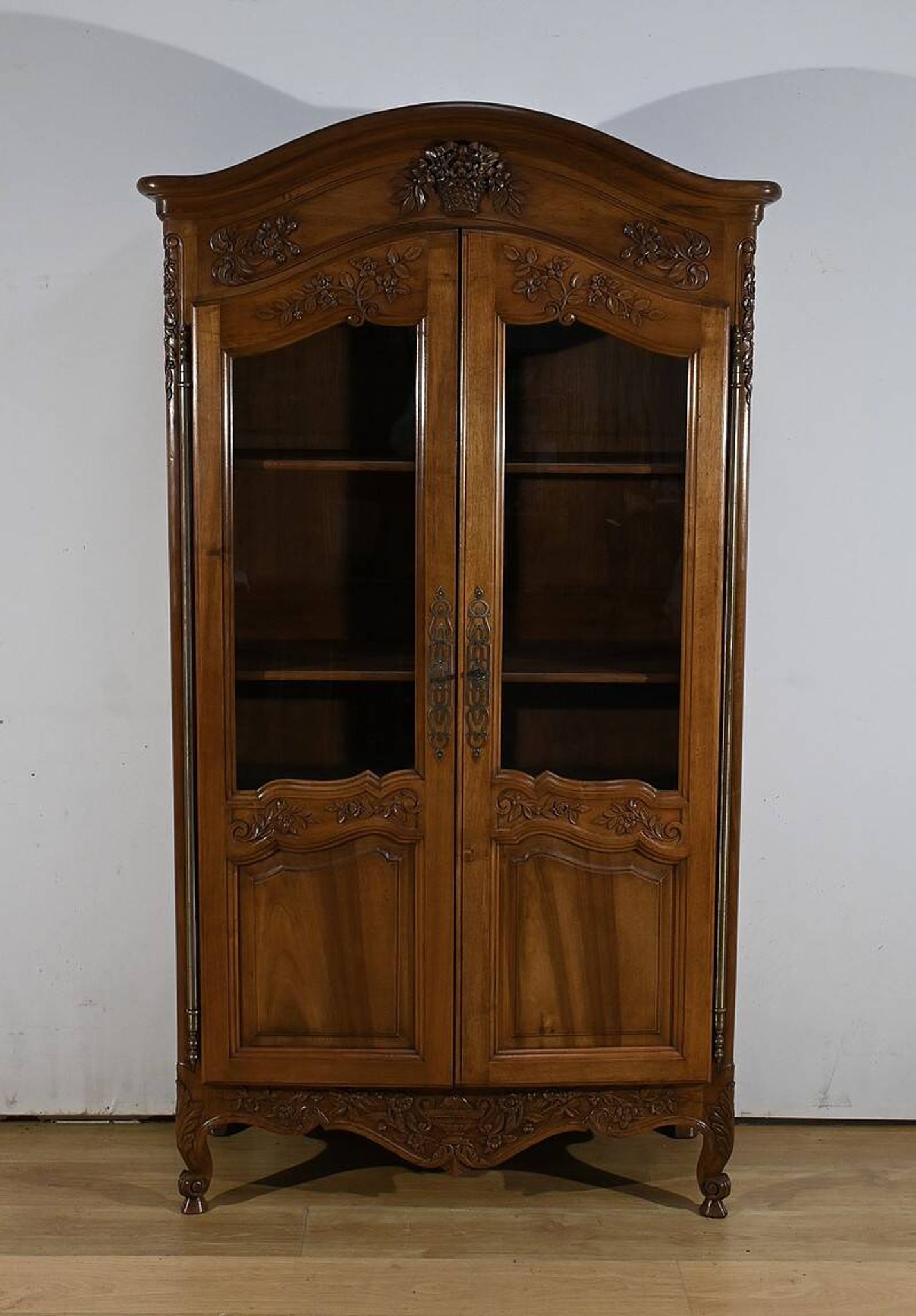 Walnut Display Cabinet, Louis XV Style – Late 19th Century