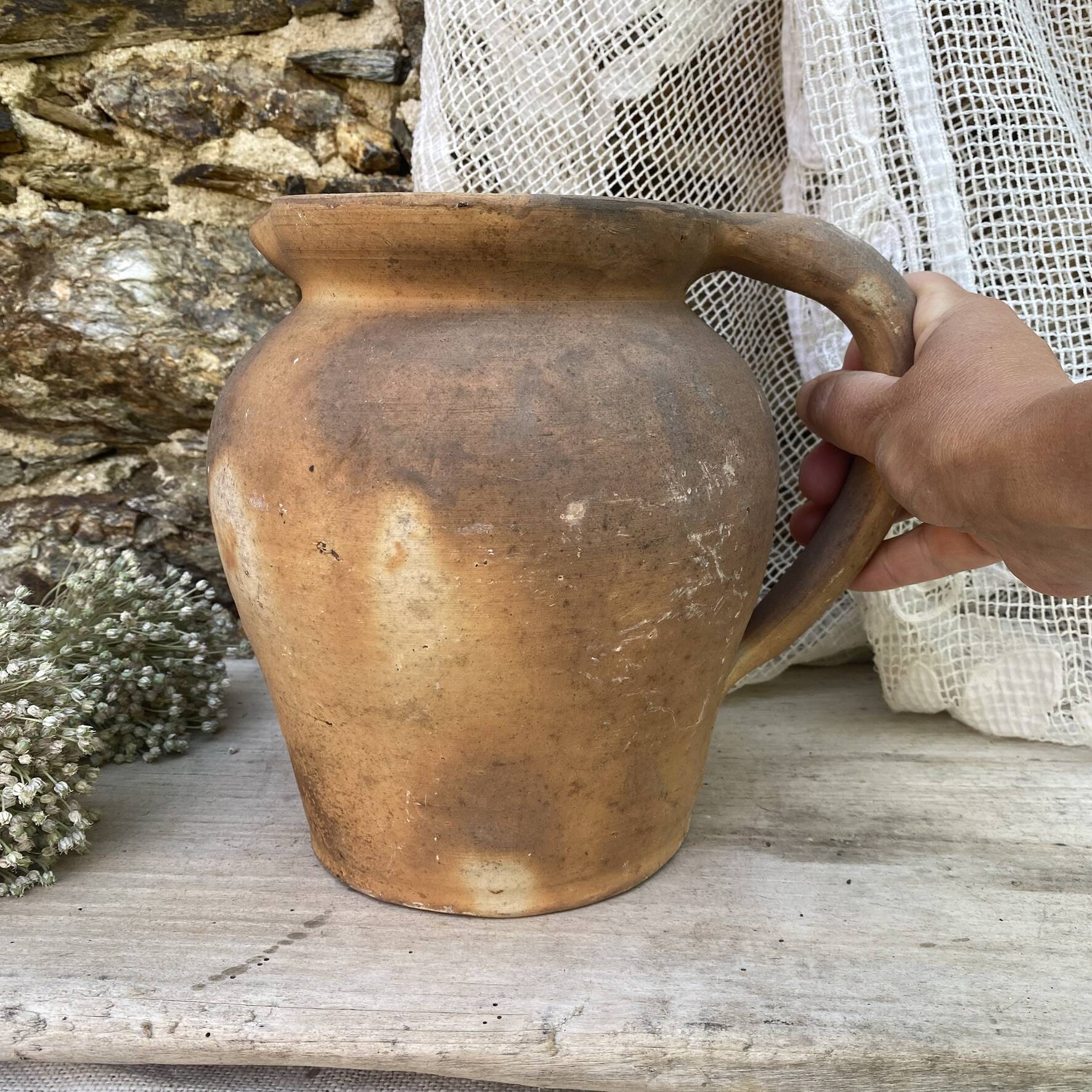 Set of antique terracotta jugs H21 cm