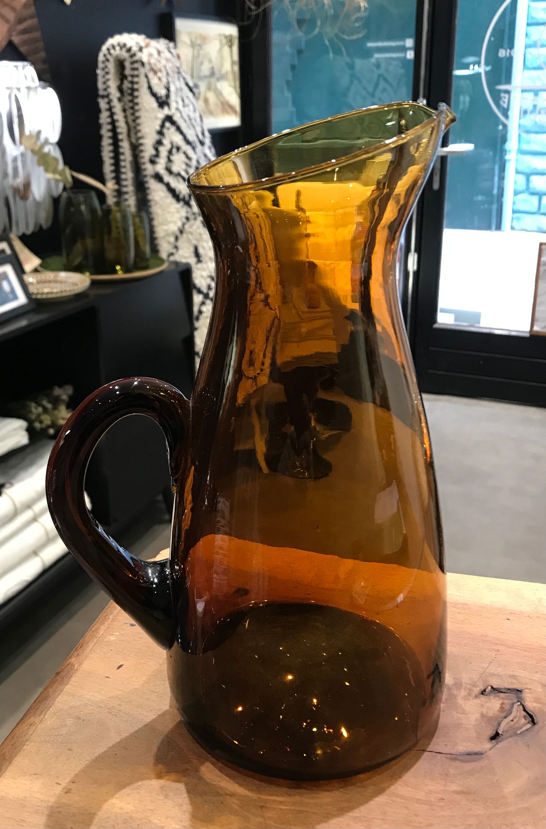 Pichet Henkel Années 70 En Verre Rouge – Forme Pomme – Bon état