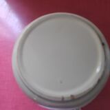 White enamelled sheet metal coffee maker with blue diamonds in relief