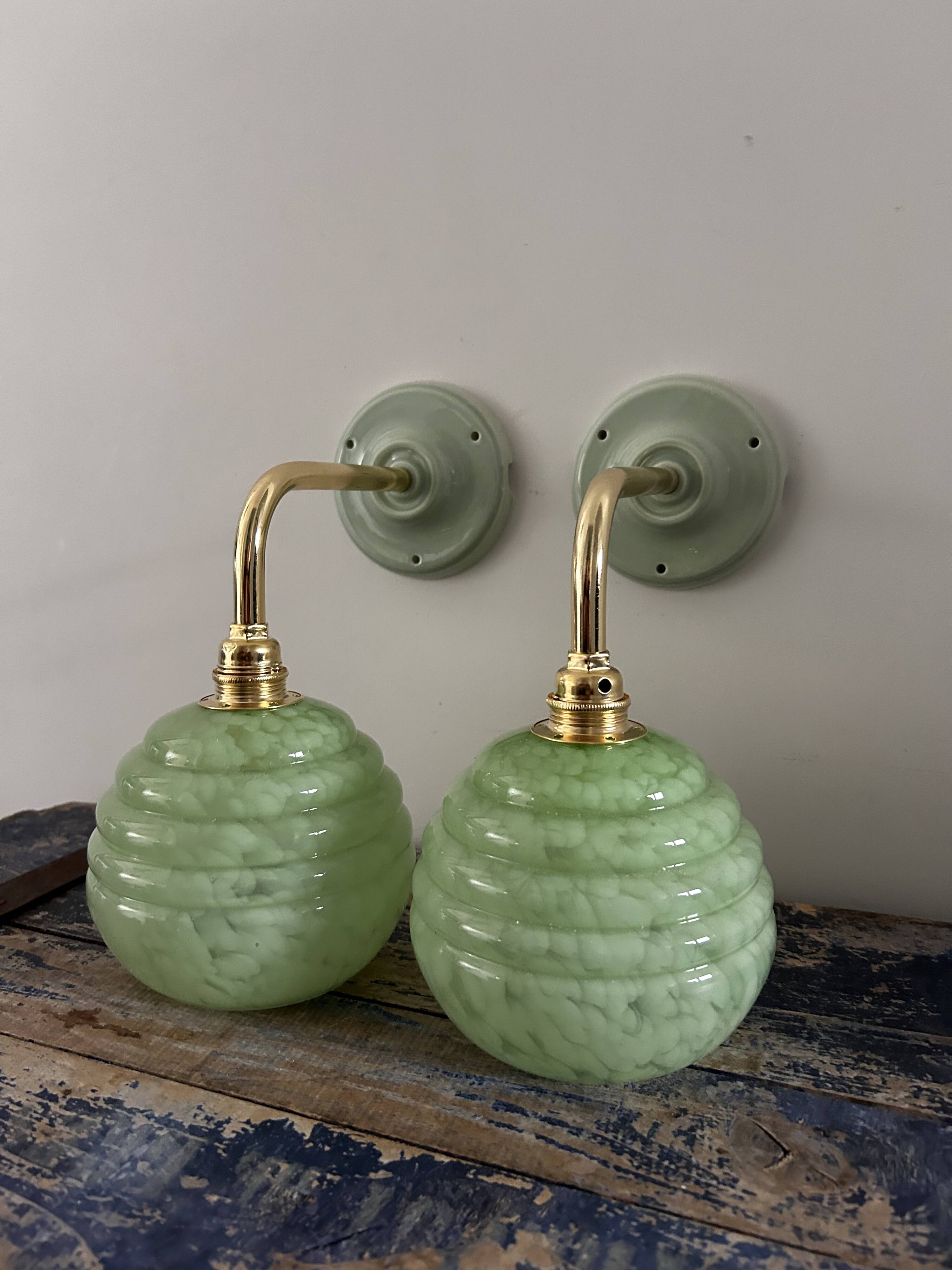 Paire d’appliques Art déco vert pastel