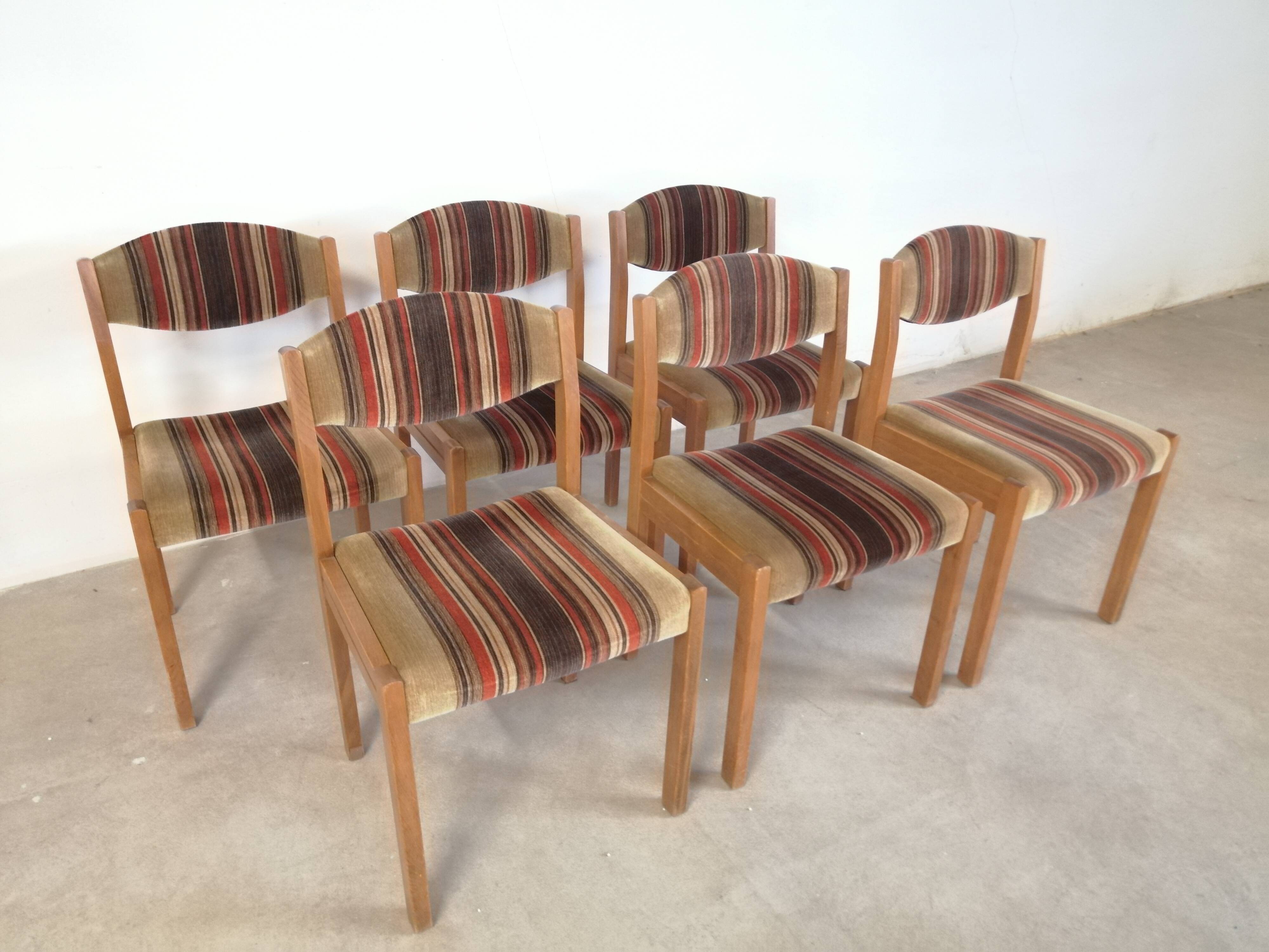 6 vintage chairs year 70 wood and velvet