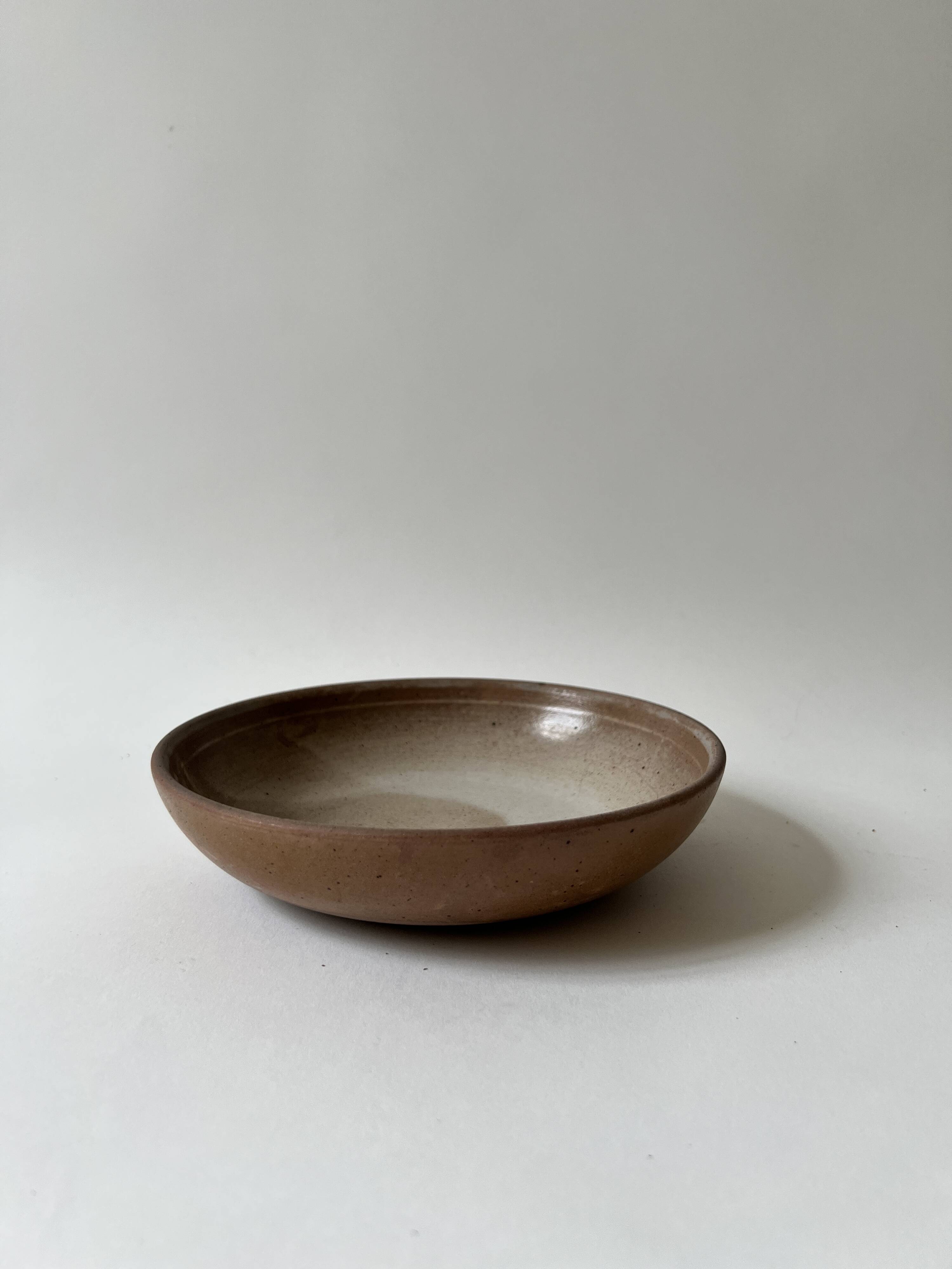 small salad bowl / deep dish in enamelled stoneware, France 1970