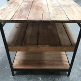 Counter to shelves of business