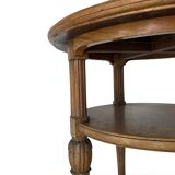 Petite table basse en noyer sculpté années 1920