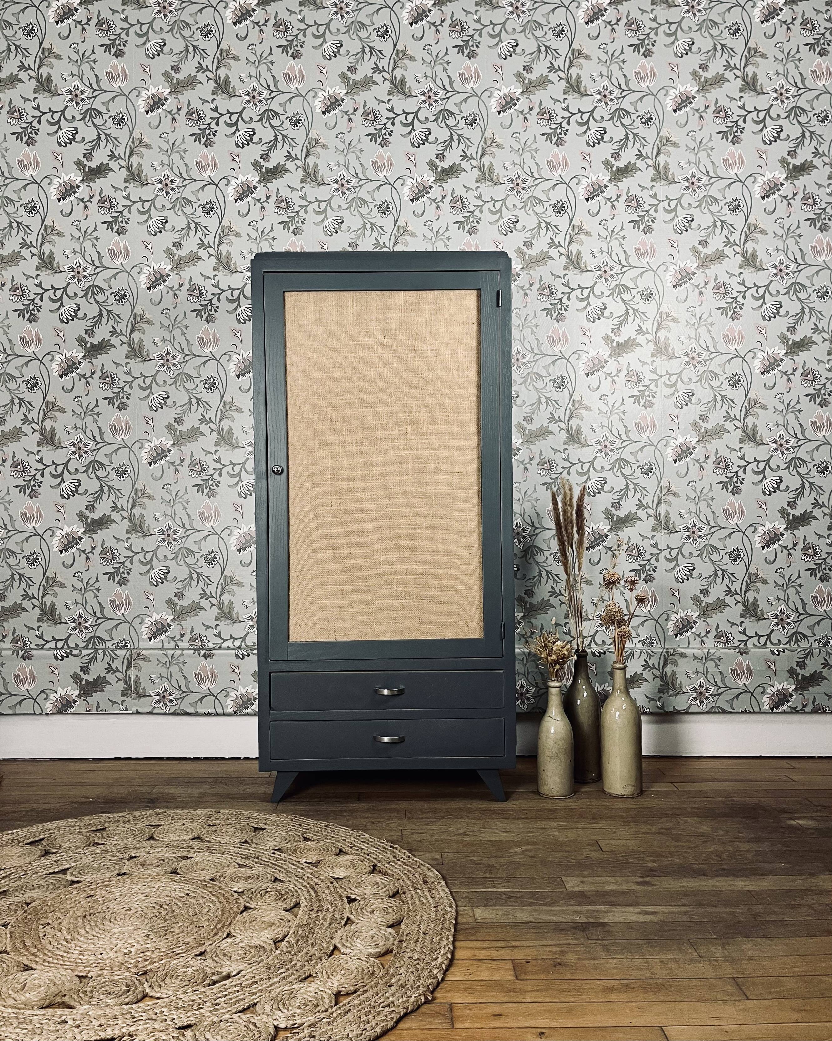 Upcycled bonnetière