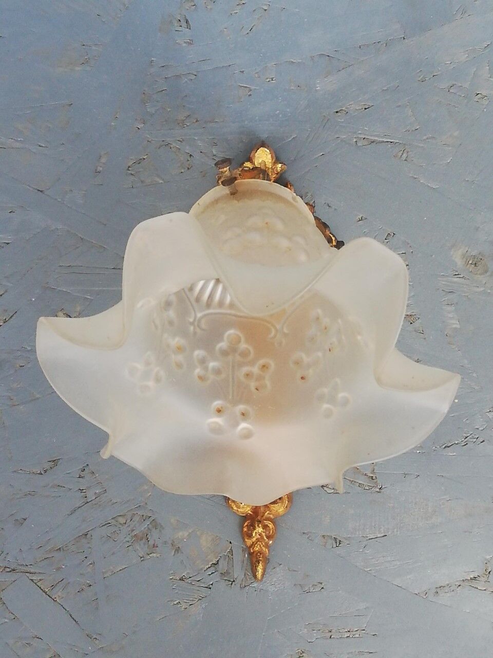 Wall lamp early twentieth in bronze and glass