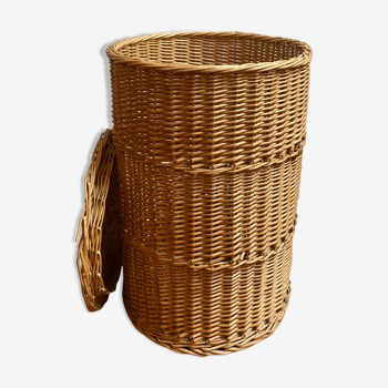 Rattan laundry basket