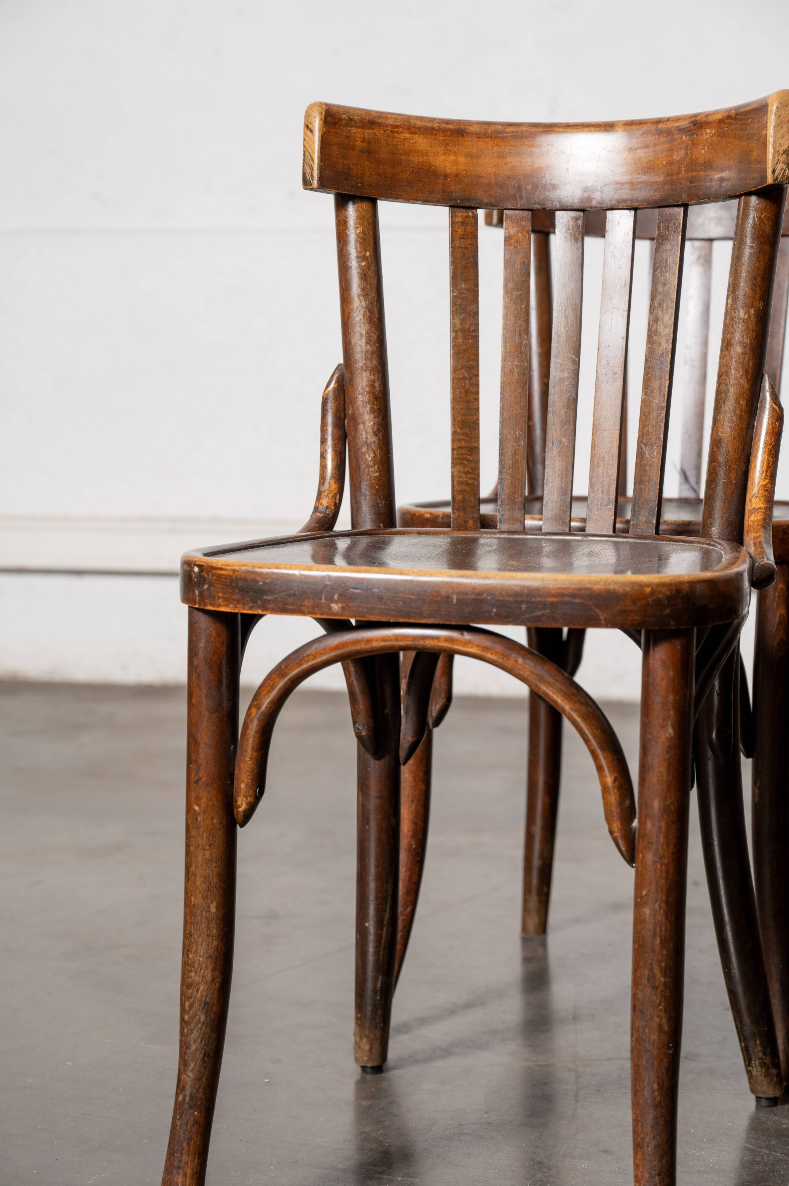 Série de 4 chaises bistrot